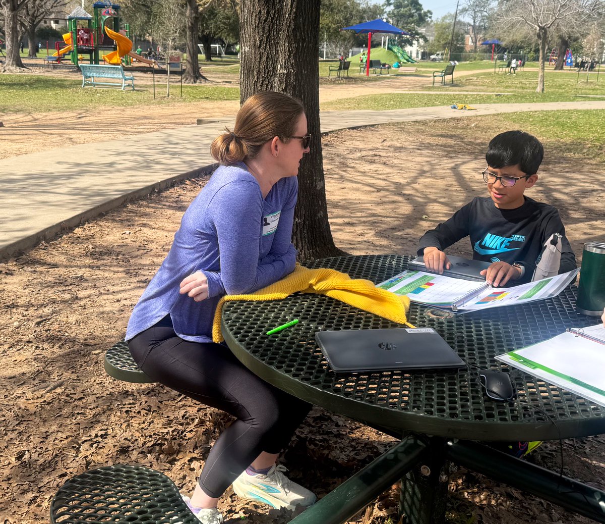 River Oaks IB World School tweet media