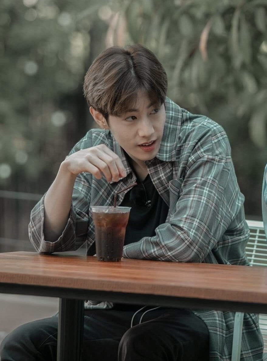 marktvan__'s tweet photo. ใ
ค
เญจโฏ Had questionable English skills yesterday, so let me clarify: one more day of training. But today is off-site but not work-from-home. Seems A-ok but needed coffee. And update, still excited about this new job and responsibilities. ๐ซฐ๐ผ
#Eagan #DayThree #IcedCoffeePlease https://t.co/7r2D6FM4Kt
