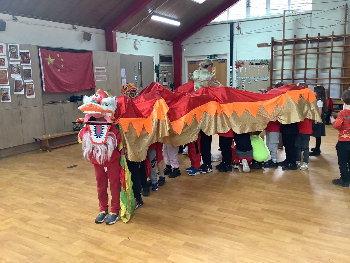 MillbrookWigan_'s tweet photo. Year 2 enjoyed there Chinese dance workshop lesson #mbpe #mbre https://t.co/BIliDCddYY