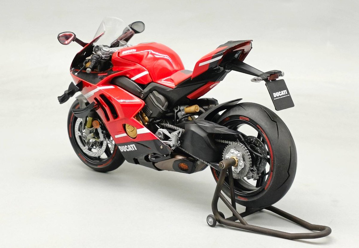 hobbystationth's tweet image. 🔥Pro Built Tamiya 1/12 Ducati SUPERLEGGERA V4🔥
.
#HobbyStationth #ProBuilt #Motorcycle #Tamiya #Ducati