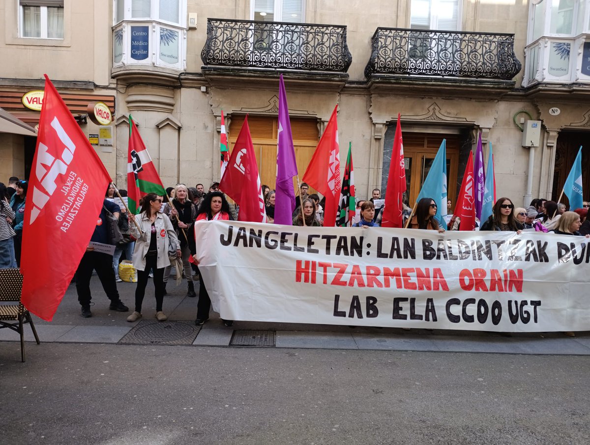 📢Gaur #Gasteiz  Eusko Jaurlaritzako Hezkuntza, Unibertsitate eta Ikerketa Sailaren menpeko zuzeneko kudeaketako eskola-jantokietako kolektibitate-enpresen hitzarmen kolektiboa BORROKAN‼️

<a href="/CCOOeuskadi/">CCOO de Euskadi</a>