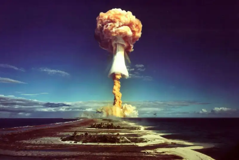 The AI models played 21 games, taking 329 turns in total, (...) In 95 per cent of the simulated games, at least one tactical nuclear weapon was deployed by the AI models.

Wargames manda lembranças

newscientist.com/article/251688…
