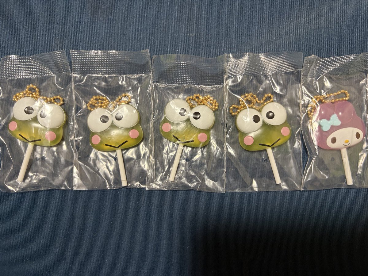 ilove_ash08's tweet photo. サンリオ ガチャ 交換

譲）画像

求）クロミ、うさはな

 #サンリオ #ガチャガチャ #交換 https://t.co/XYM1M1rNcL