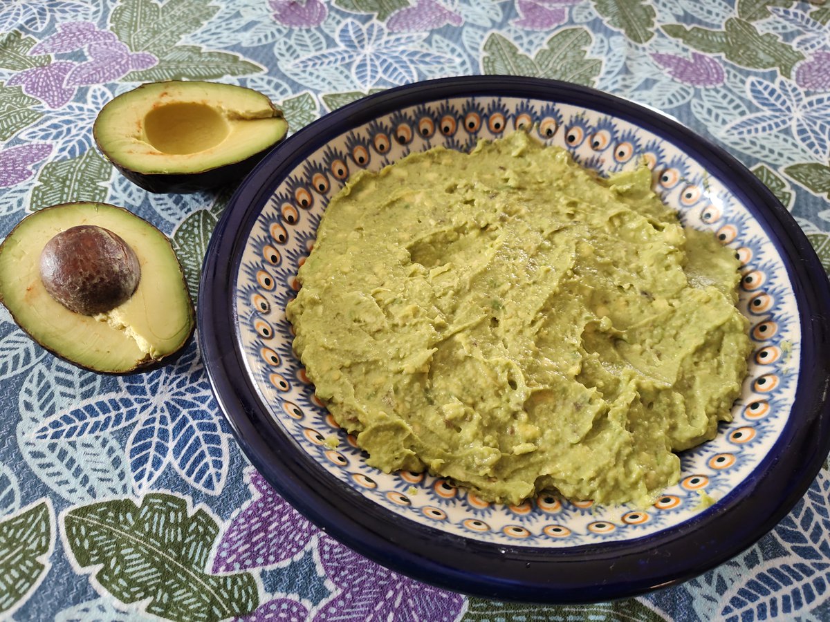 oswaldrivera's tweet photo. ARROZ CON AGUACATE, LIMAS Y GARBANZOS (Rice with Avocado, Lime and Chickpeas) – Oswald Rivera
A combo that will leave everyone at the table clamoring for more: "Arroz Con Aguacate, Limas y Garbanzos," or Rice with Avocado, Lime and Chickpeas. You’ll love this recipe. https://t.co/tOFvqQVF4N