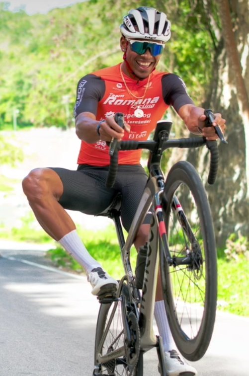 ZXCycling's tweet photo. 🇩🇴#VINRD26 stage 1

1🇩🇴D.Cedeno
2🇨🇷J.Ramirez
3🇺🇸J.Schurman
4🇨🇴W.Paredes
5🇨🇴@nicopar11
6🇪🇦@oscarsevilla76
7🇨🇴M.Garcia
8🇺🇸L.Mullis
9🇺🇸C.Roche
10🇩🇴A.Romas

What a win by local guy!🇩🇴🇬🇧

P.S. Meanwhile, Oscar start his another season respect mate!👍👊

#cycling https://t.co/RbekmlITnf