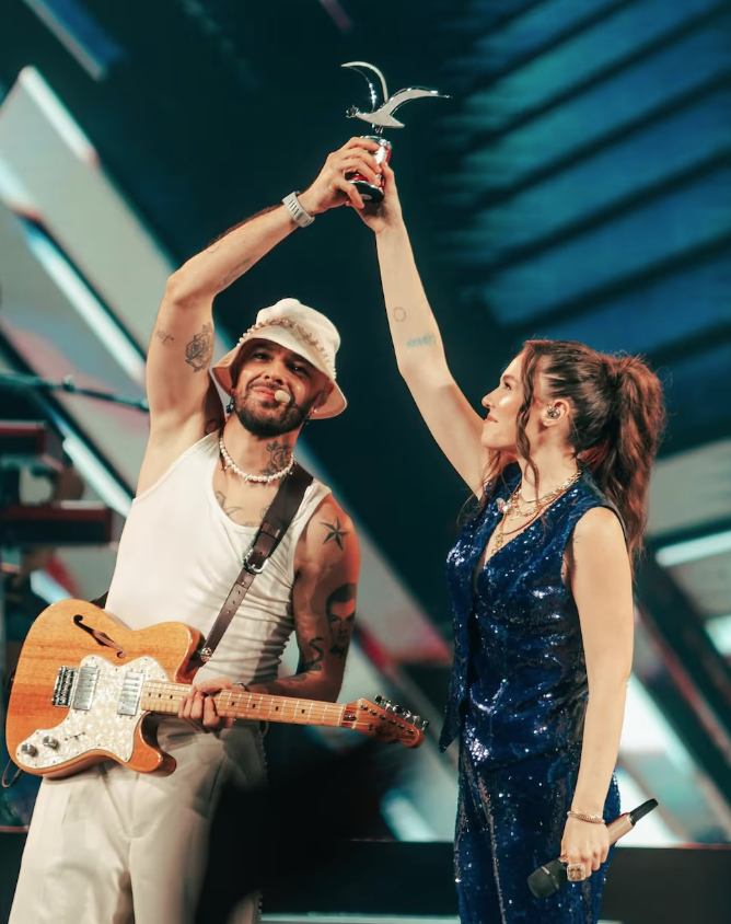 Jesse &amp; Joy brillan por tercera vez en Viña del Mar: el público los premia con doble Gaviota
Entre aplausos y ovaciones, el espectáculo del dúo mexicano emocionó a la audiencia y reforzó su vínculo con el público chileno