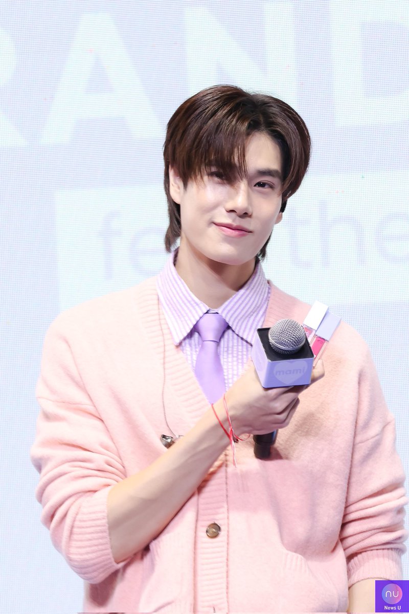 NNEWs_Uent's tweet image. " ภูวินทร์ " ในงาน mami GRAND OPENING - the feel-good moment พรีเซนเตอร์

PHUWIN WITH MAMI GOP

#MamixPhuwin
#phuwintang
#MamiBrand #MamiCosmetics #MamiFeelGoodMoment