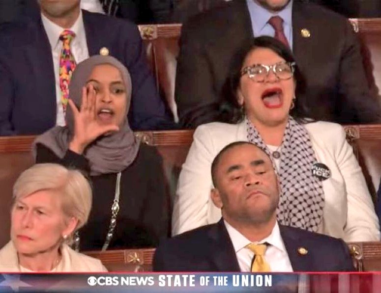 کاهن اعظم tweet media