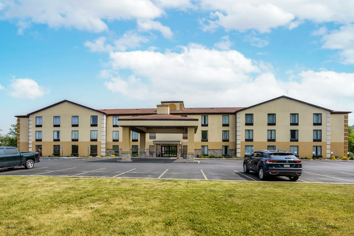 Seedcopa's tweet photo. Seedcopa and Kish Bank helped keep three local hotels family-owned. With 3 SBA 504 loans, the Patel family will continue operating properties in Blair County and Huntingdon County—supporting jobs, tourism &amp; community growth.

🔗 Full story: https://t.co/0bIe7e8AWe https://t.co/XahWBx5nIr