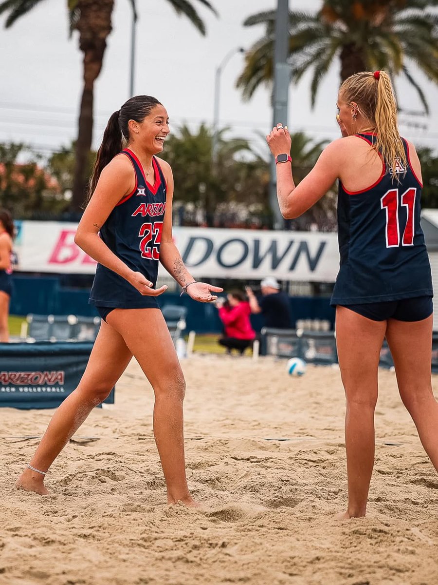 NCAA Women's Volleyball tweet media