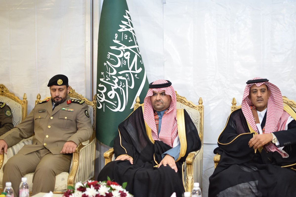 ATAWELAHTANMIA's tweet photo. حضور مشرّف يعكس مكانة المناسبة،
تشريف سعادة المحافظ، ورئيس البلدية، ومشايخ القبائل ورؤساء المراكز زاد الفعالية بهاءً، وجسّد اهتمام القيادات بكل ما ��عزز الهوية الوطنية ويرسّخ قيم الانتماء

#يوم_التأسيس #ليالي_رمضانية #جمعية_التنمية_الأهلية_بالأطاولة https://t.co/EKmY8CubLX