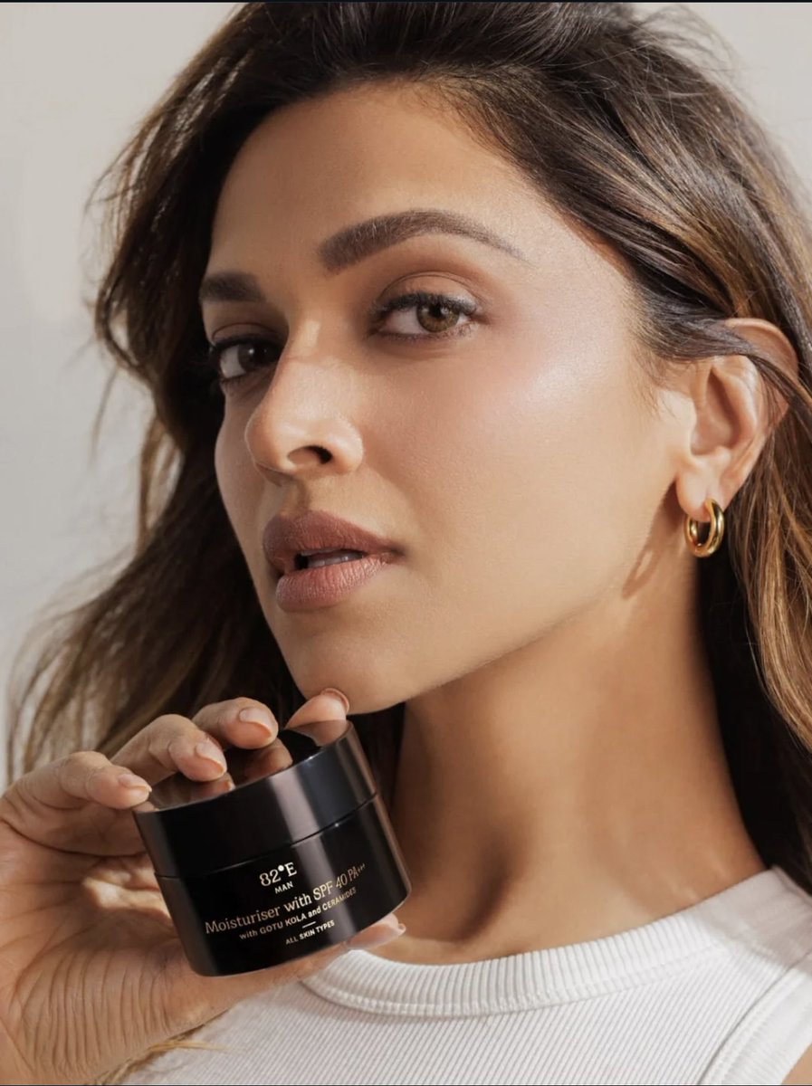 cozybambii's tweet photo. Deepika's elegance meets Ranveer's energy.
82°E x SuperYou 🧴✨🍫📈
#DeepVeer #82E #SuperYou #RanveerSingh #DeepikaPadukone https://t.co/Qz9KoflSlH