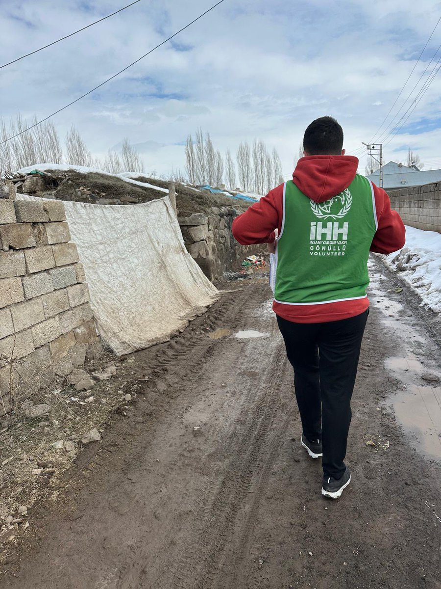 🌙 Ramazan Kardeşliğe Çağrı

Ağrı İHH Patnos Temsilciliği olarak 20 yetim ve ihtiyaç sahibi ailemizi ziyaret ederek desteklerinizle Ramazan kumanyası, zekat, fitre ve adak et payı dağıtımı gerçekleştirdik. 

İyilik Her Zaman Her Yerde.
#PatnosİHH