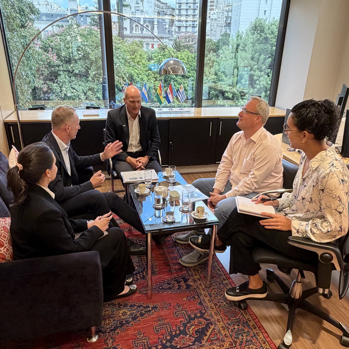 Noruega en Argentina tweet media