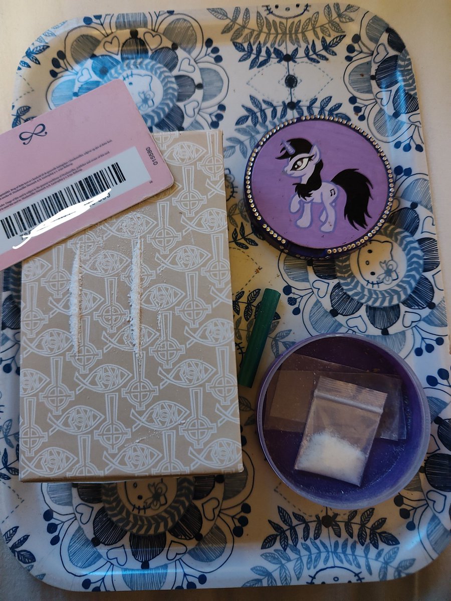 riຖ ໐f Şhtຟt 🍊 tweet media