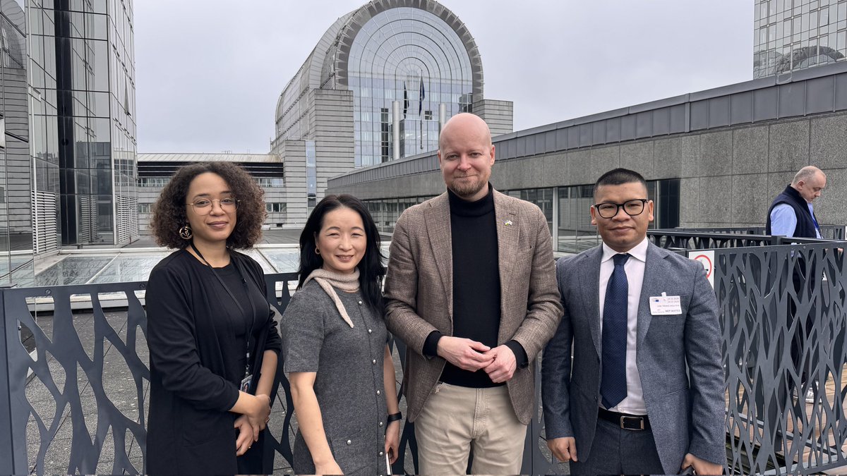 Viet Tan tweet media