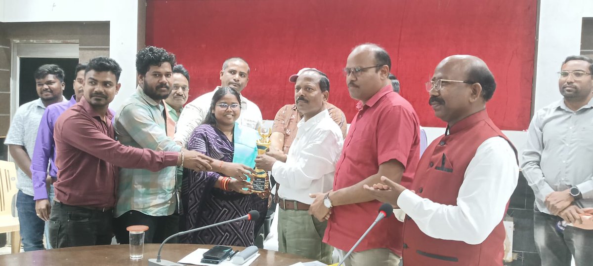 Karmi Oram tweet media