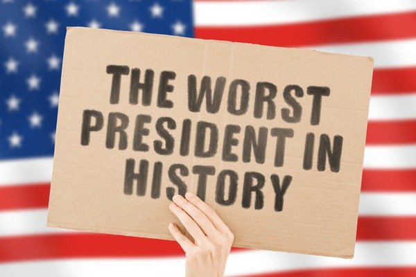 kawaiibsfr's tweet photo. @EricLDaugh Tariffs are robbing the citizens https://t.co/5cfaIgEE1k