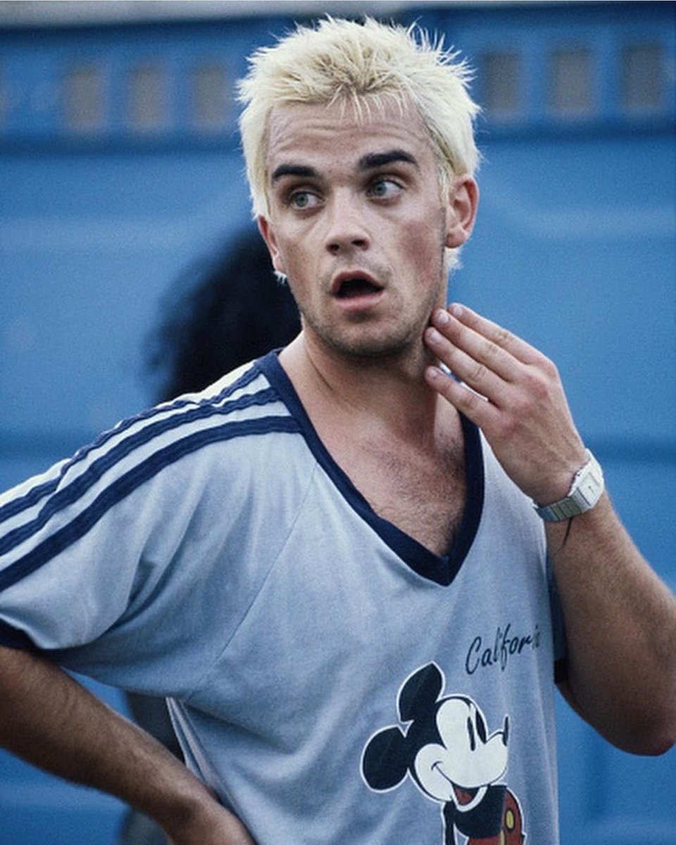 beyourocket's tweet photo. robbie williams 👏 https://t.co/P0hAV8OzRn