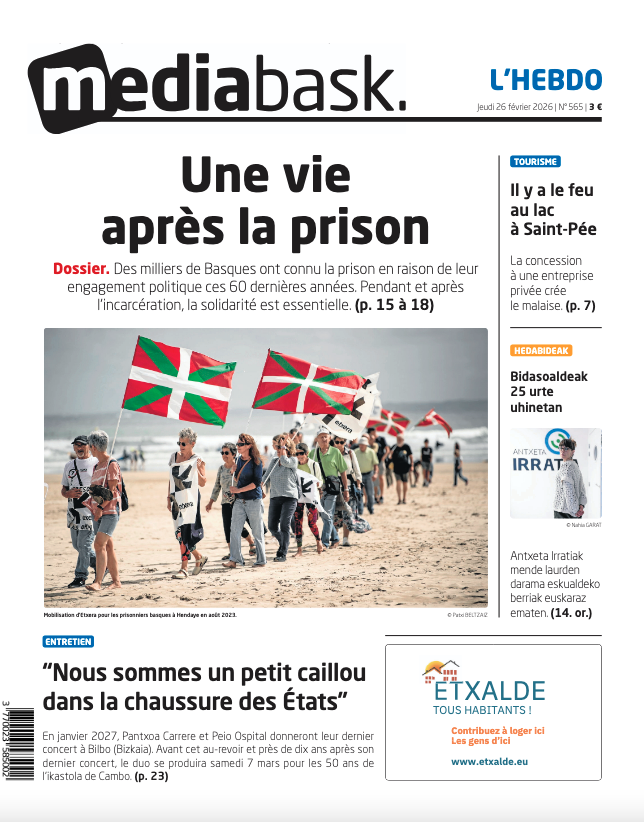 MediabaskInfo's tweet photo. Une de MEDIABASK l'HEBDO ce jeudi⤵️
👉[DOSSIER] Le retour des prisonniers basques
👉La gestion du lac de Saint-Pée fait des vagues
👉Antxeta Irratia, ospakizun bete-betean
👉[ENTRETIEN] Pantxoa Carrère et Peio Ospital se produisent à Cambo, le 7 mars https://t.co/9BeFE4nVFG