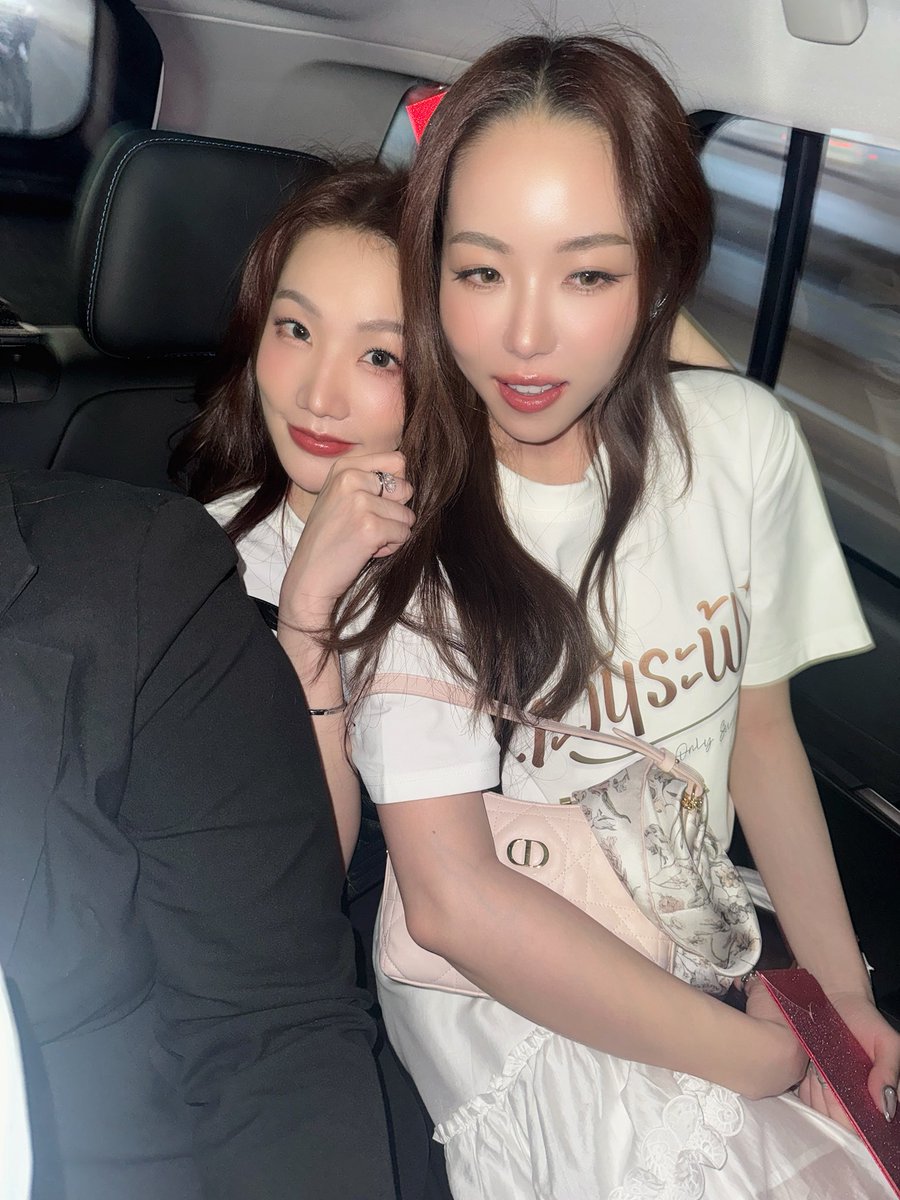 HOSCENE's tweet photo. @mmersedessrk ก็พร้อมแล้วจ้าาาาา !!! 

MY ONLY SUNSHINE EP1
#ตะวันระฟ้าEP1 https://t.co/6J0Xe146Ov