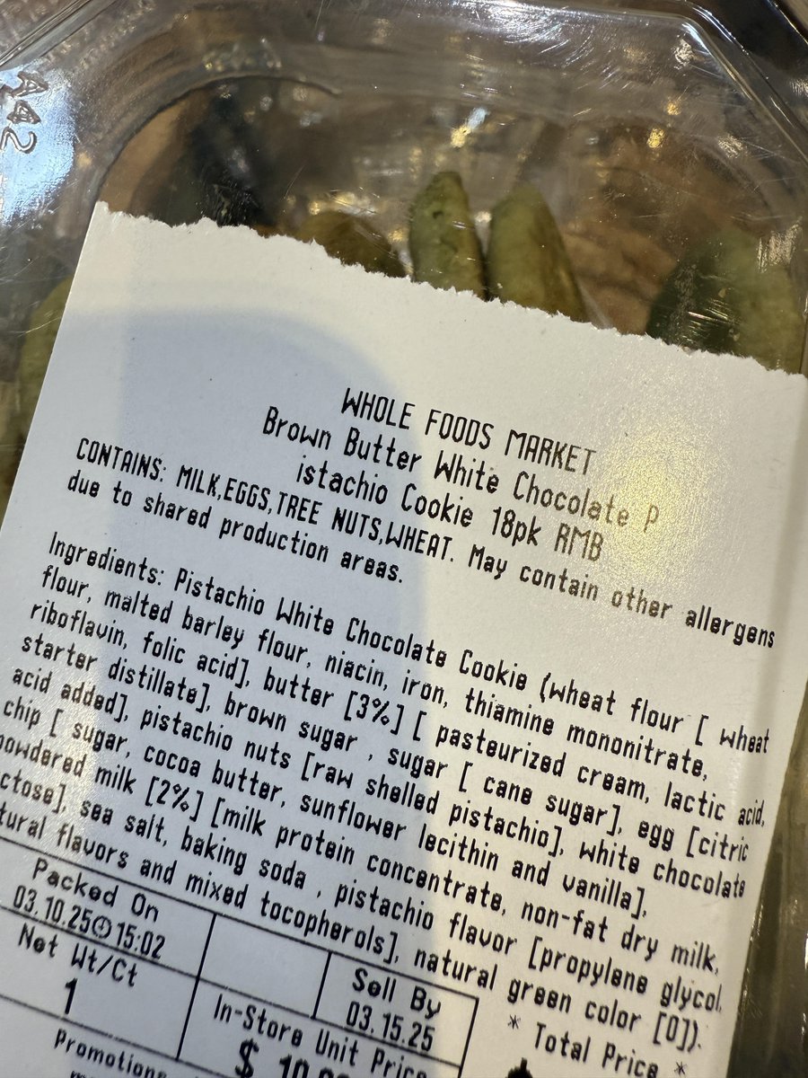 SarantosMelogia's tweet photo. Why is Whole Foods trying to make me fat with these brown butter white chocolate pistachio cookies?! 📷

I walked in for some kale and left with a bag of cookies that whisper sweet nothings to me at midnight. The brown butter? Seductive. 

#WholeFoods #FoodTrap #SendHelp https://t.co/fyUzZCFkrQ