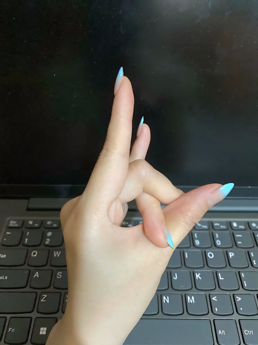 Diệp Lê tweet media