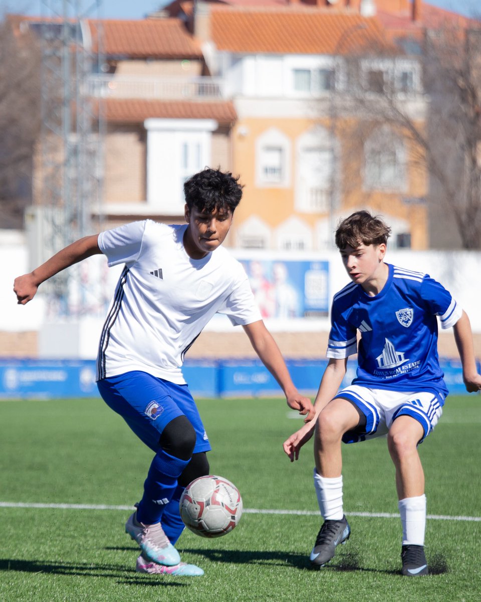 VallecasCF's tweet photo. Más imágenes del fin de semana en Nuestra Señora de la Torre 📷⚽

#VamosVallecas 🔵⚪ https://t.co/fsoNnXBA5B