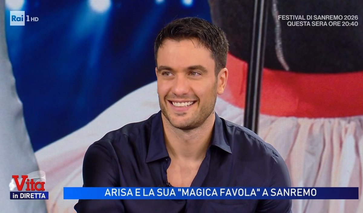 Laura🦋💐 tweet media