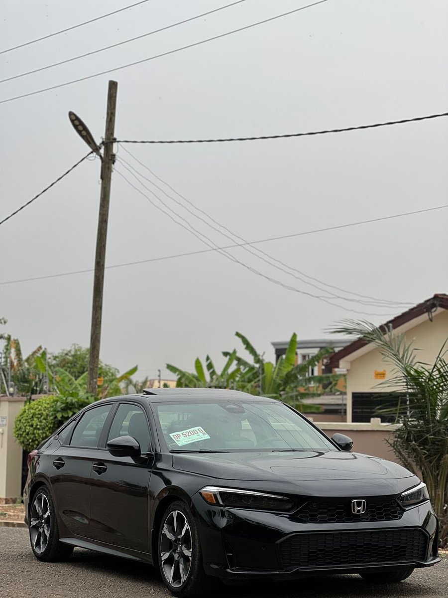 NEWARRIVALS17's tweet photo. 2025 Honda Civic Sport Touring Hybrid 
3,340 miles only 
Freshly cleared 
Keyless Entry/Start
Sunroof 
Leather seats
Touch infotainment system 
Rear view camera
Side camera
Price ¢465,000🇬🇭
Movable for business https://t.co/9AVjWrCZUp