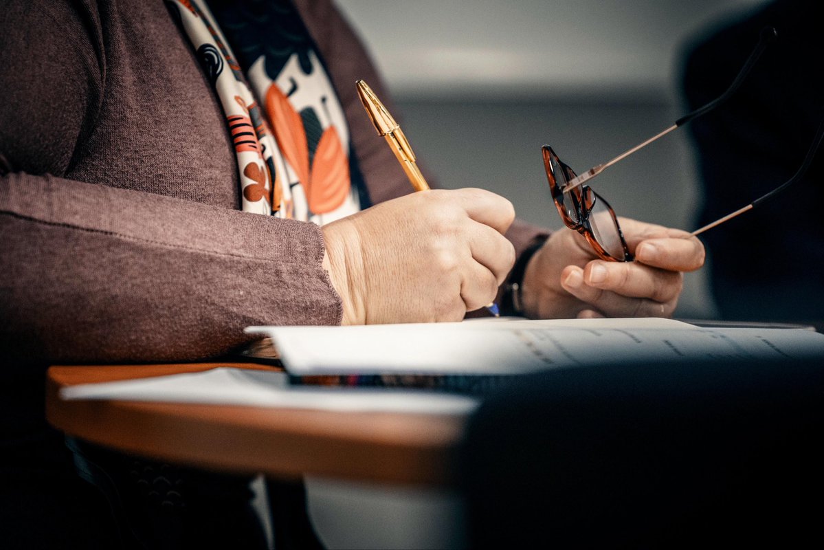 A preparar a reunião desta quarta-feira na Câmara Municipal de Lisboa. No gabinete dos vereadores do Partido Socialista, o trabalho é de equipa, com análise rigorosa e foco nas decisões que impactam Lisboa.