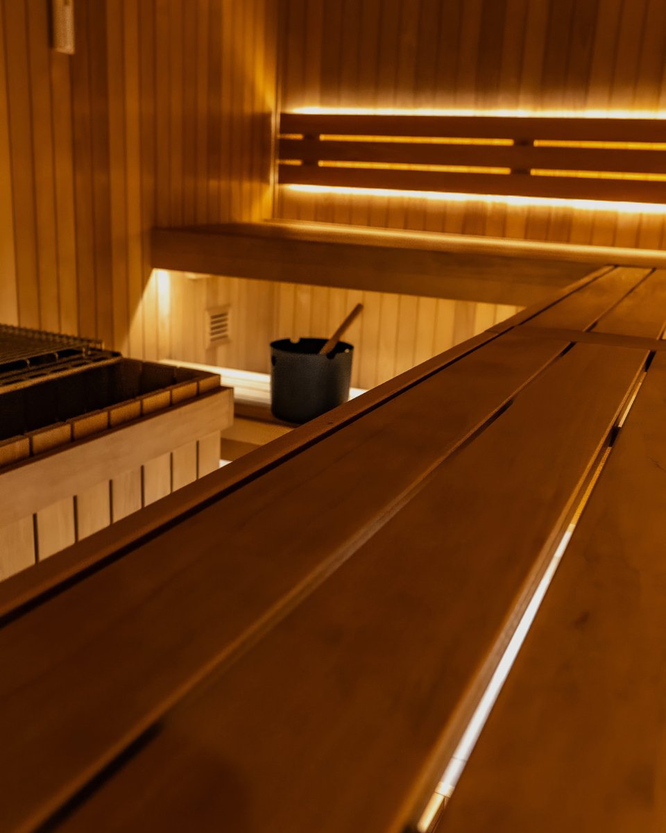 When the world feels a little noisy, step inside the sauna and let the warmth work its quiet magic, relaxation deepens, muscles ease, and you leave feeling lighter. Ready for your moment of calm? ✨ #sauna