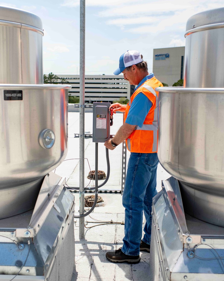 SITAtab's tweet photo. Rooftop systems play a critical role in building performance.

Accurate TAB ensures rooftop units operate efficiently, support indoor air quality, and meet design intent across the building. https://t.co/YmxqxuexlN