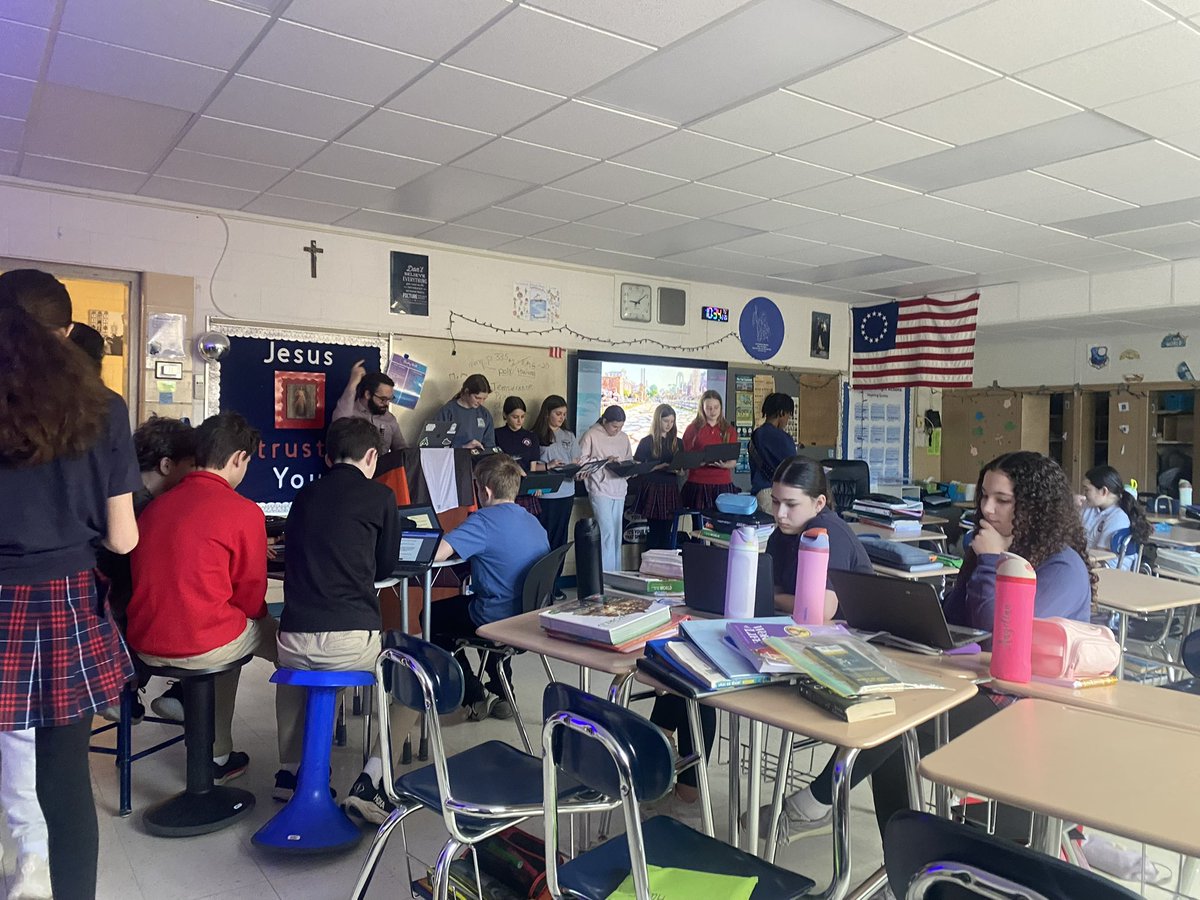 MrB_HTS's tweet photo. 7th grade led a performance of Act 3, Scene 1 of Shakespeare’s The Tragedy of Julius Caesar! Afterwards, we discussed whether killing Caesar was deserved based on Mark Antony’s funeral oration. https://t.co/bB5yRTYOZ7