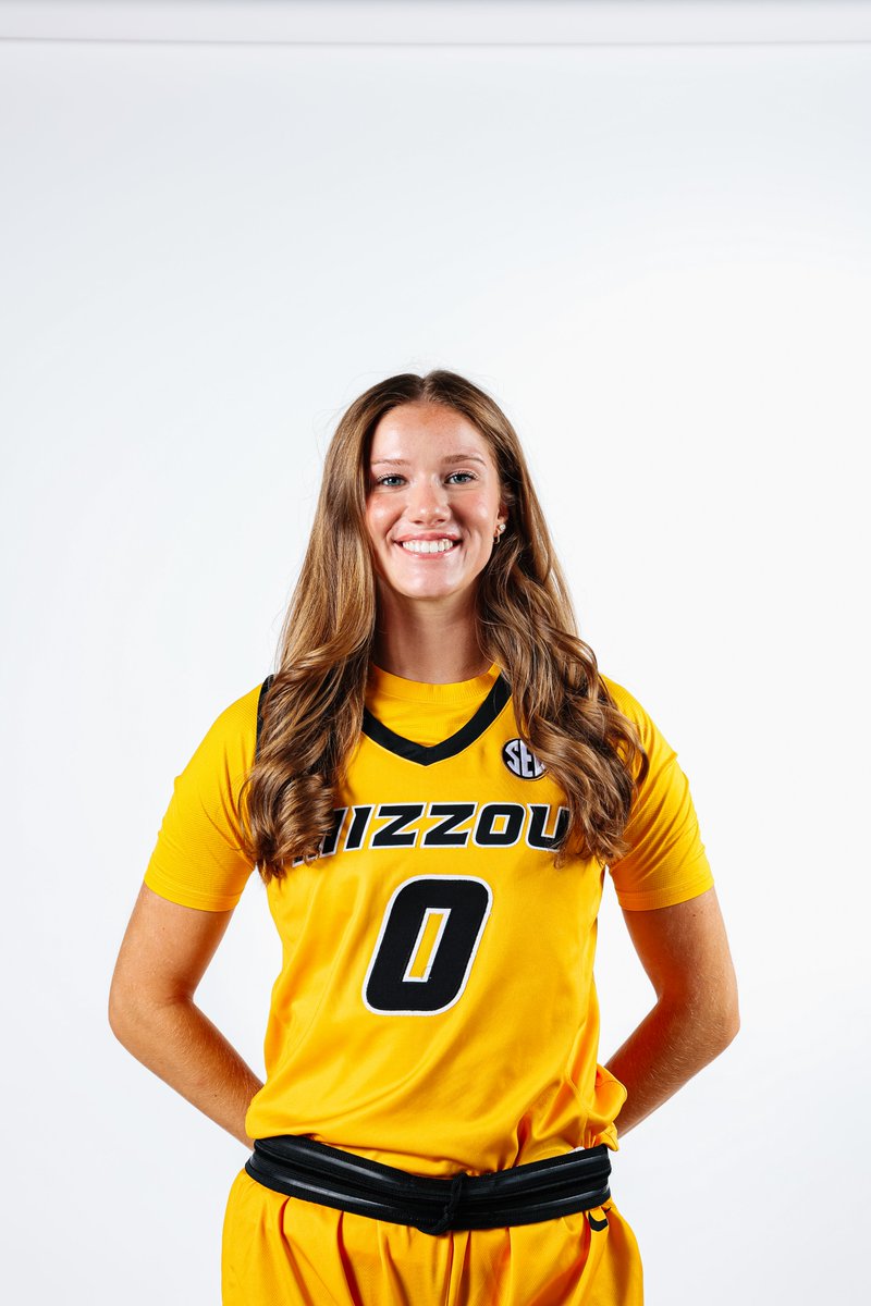 playing_sports's tweet photo. Now we will visit the Missouri Women who compete in NCAA Division I WBB. All 68! 

Here are the Top Ten Points/Game. Minimum of 25 games. Data as of Feb 24.

1. Mia Nicastro - St. Charles West - Western Illinois University - 24.0
2. Grace Slaughter - Grain Valley - Univ. of Missouri - 18.9
3. Kaemyn Bekemeier - Republic - Missouri State University - 17.6
4. Julia Coleman - Westminster Christian Acadey - Illinois-Chicago - 15.0
5. Peyton Hill - Incarnate Word Academy - Eastern Michigan University - 14.8
6. Emani Bennett - Lee's Summit North - Missouri-Kansas City - 14.2
7. Allie Turner - John Burroughs - Gonzaga University - 13.8
8. Brooke Coffey - Incarnate Word Academy - Lindenwood University - 13.7
9. Addi Brownfield - Boonville - Western Illinois University - 12.8
10. Indya Green - Kickapoo - Southern Illinois University - 12.6

If you like this, then please follow me and share with your friends!

@OldManKroh @MoScoreboardGuy @missouri_sports @MetroSportsSTL @mianicastro @scwgirlsbball @WIUWBB @Pey_Olivia @DanRolfes @iwa_hoops @EMUWBB @emanibennett_ @lsngirlsbb1 @LSNActivities @allieturner2024 @burroughssports @ZagWBB @Brookecoffeyy @LindenwoodWBB @CoachAmyEagan @girls_gvhoops @GVHSActivities @KaemynBek @RepmoAthletics @MoStateWBB @juliacoleman23 @UIC_WBB @AddiBrownfield @LadyPirateBall @KHSGirlsBball @SIU_WBasketball