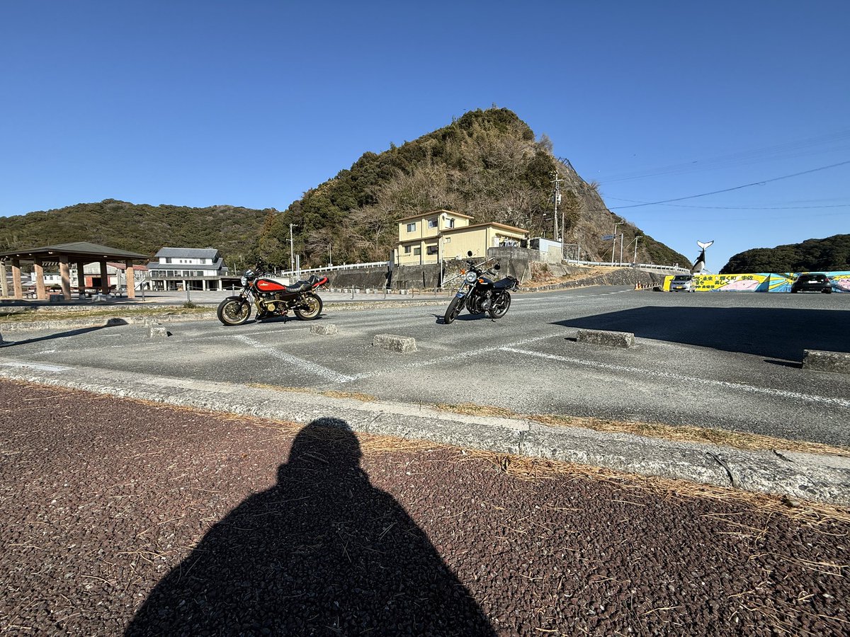 garo77777777's tweet photo. そーいえばFXニキと行ってきた。
#ゼファーχ
#FX400
#ツーリング https://t.co/d1Wefrx0ux