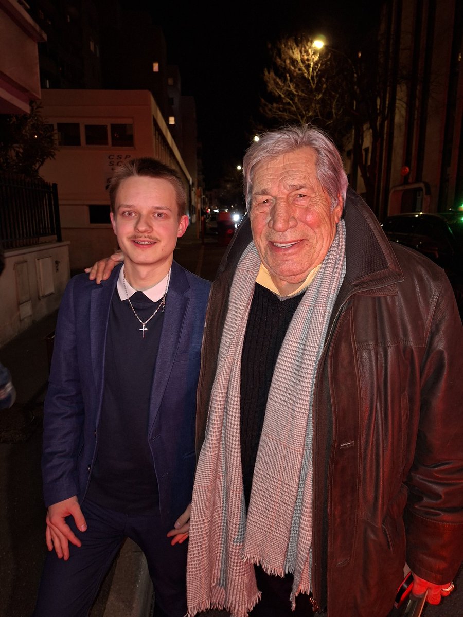 Valentindillon_'s tweet photo. Jean-Pierre Castaldi, "une grande gueule au franc parler" !

🎥 Dans Bistro Libertés sur @tvlofficiel : https://t.co/Gs8dRxJdN2

@EricMorillot reçoit Jean-Pierre #Castaldi pour faire le point sur l'actualité : le lynchage de Quentin par des antifas, l’affaire #Epstein et la propagande wokiste des productions audiovisuelles françaises.

🎙️ Meurtre de #Quentin : « Il n'y a pas de mot devant tant de lâcheté [...] Ces gens sont à gerber ! » - Jean-Pierre Castaldi

C'était également l'occasion de rencontrer le réalisateur indépendant @FirodeLaurent, qui prépare en ce moment son nouveau film satirique sur Macron.
