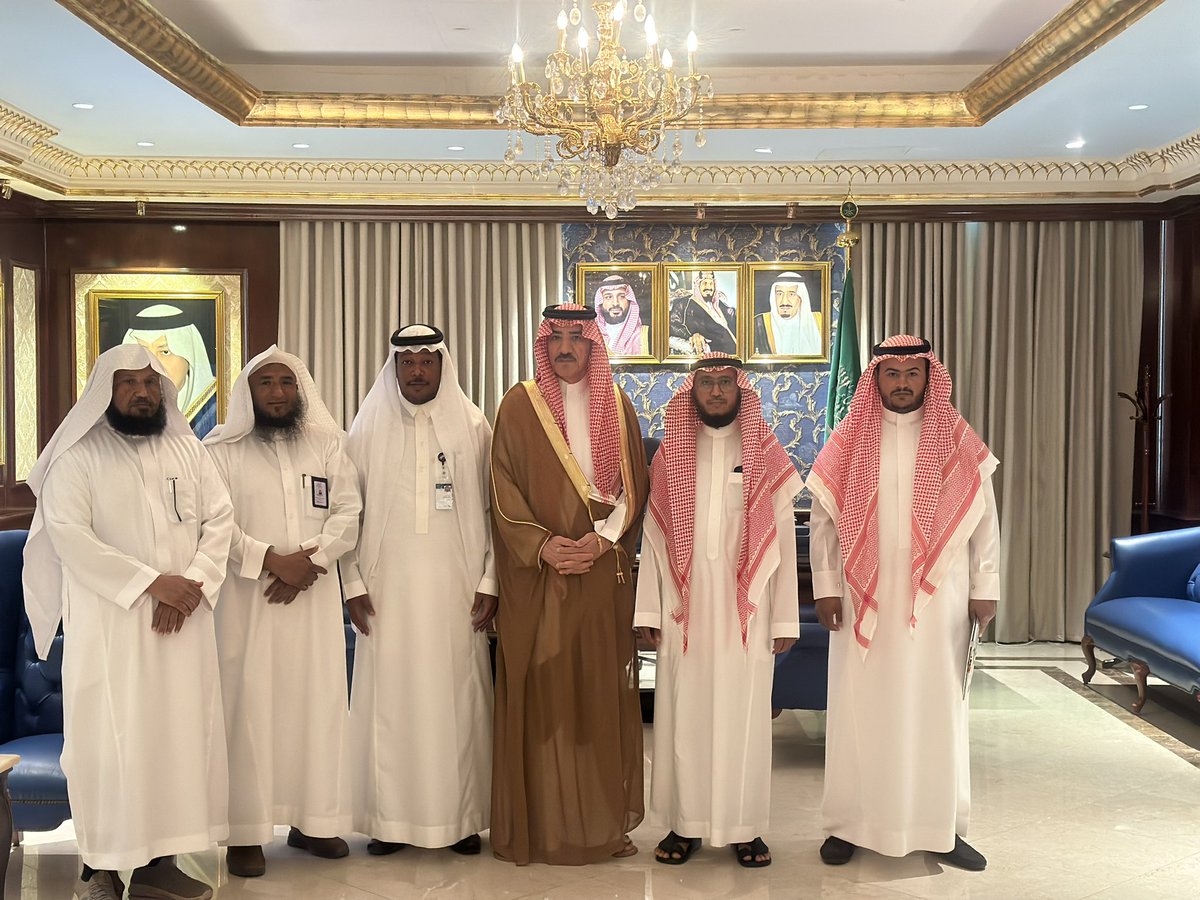 Qunfudahsa's tweet photo. وعدد من رؤساء جميعات البر المشاركة في الحملة ( جمعية بر القنفذة - جمعية بر القوز - جمعية بر خميس حرب )
…وتهدف الحملة إلى تعزيز صلة الرحم وتقوية الروابط الأسرية وتحفيز مبادرات الإصلاح بين أفراد المجتمع https://t.co/ibbYQvJxq5