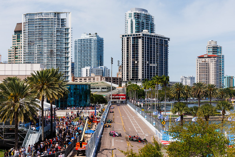 Tired of winter? Need sunshine and excitement? Join me in downtown St. Petersburg for the Grand Prix this weekend. 23 Indy cars compete in two races. Practice and qualifying start Friday at 11:30 a.m. Main event starts Sunday at 3 PM. #Florida  stpete.org/news_detail_T3…