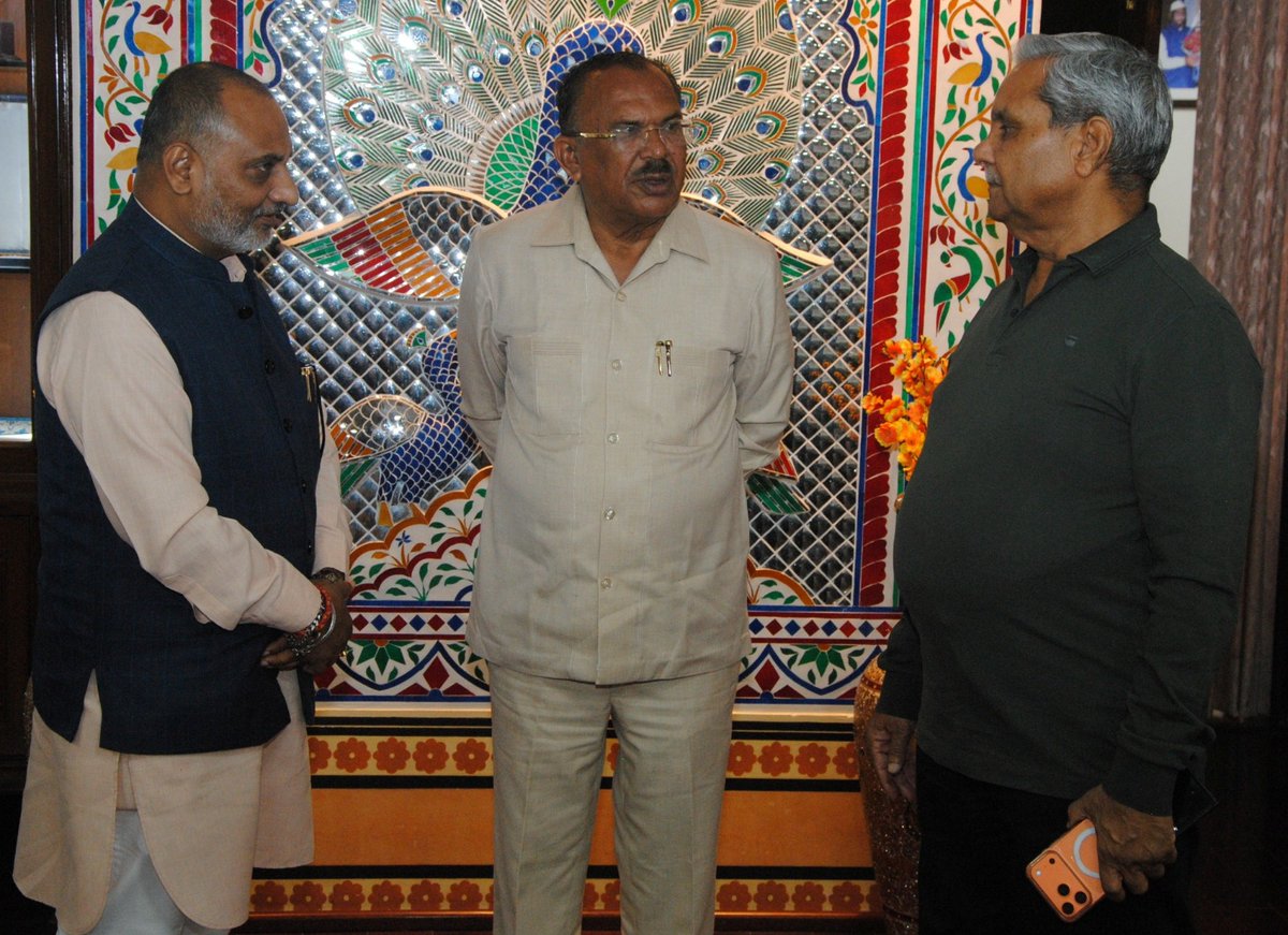 DIPRRajasthan's tweet photo. विधान सभा अध्यक्ष से दिल्ली विधानसभा के विधायक श्री महावर ने की शिष्टाचार भेंट

https://t.co/G1xd4YGU73 https://t.co/9QEdxxapLX