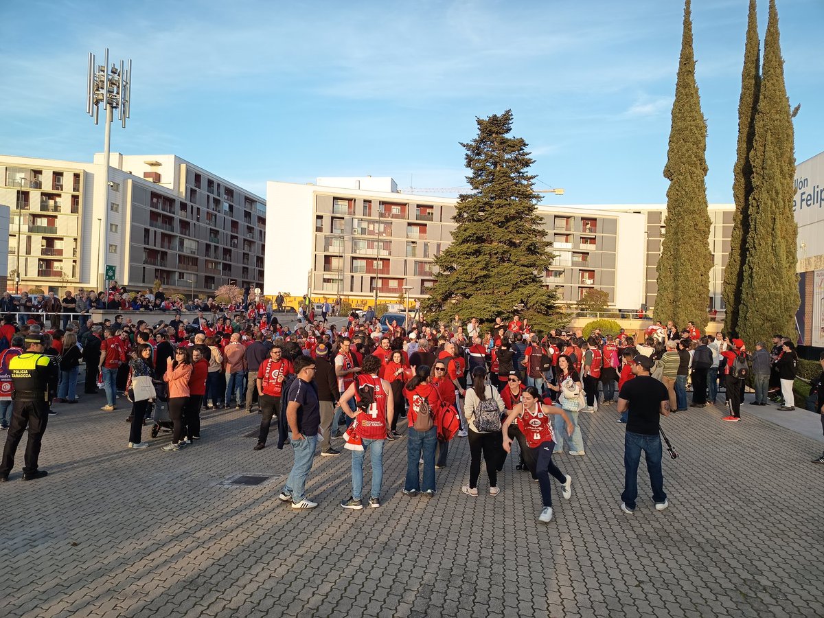 Inchas Lleons tweet media