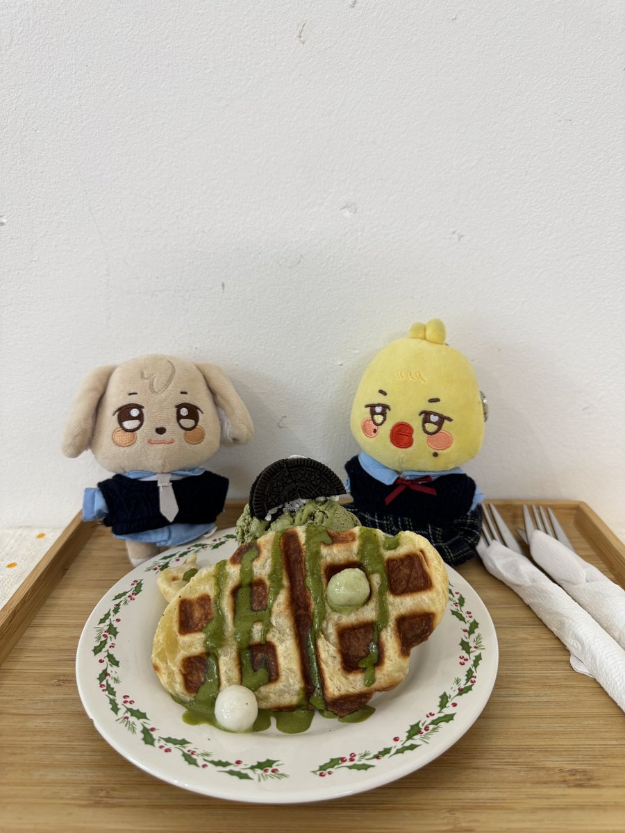 mingimangimong's tweet photo. #BBOTD #TYUOTD
my babies have new school uniforms !! 🎀🐶🐥 https://t.co/2UoLE40IwU