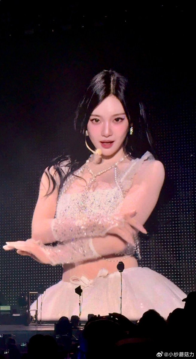 宁艺卓 tweet media