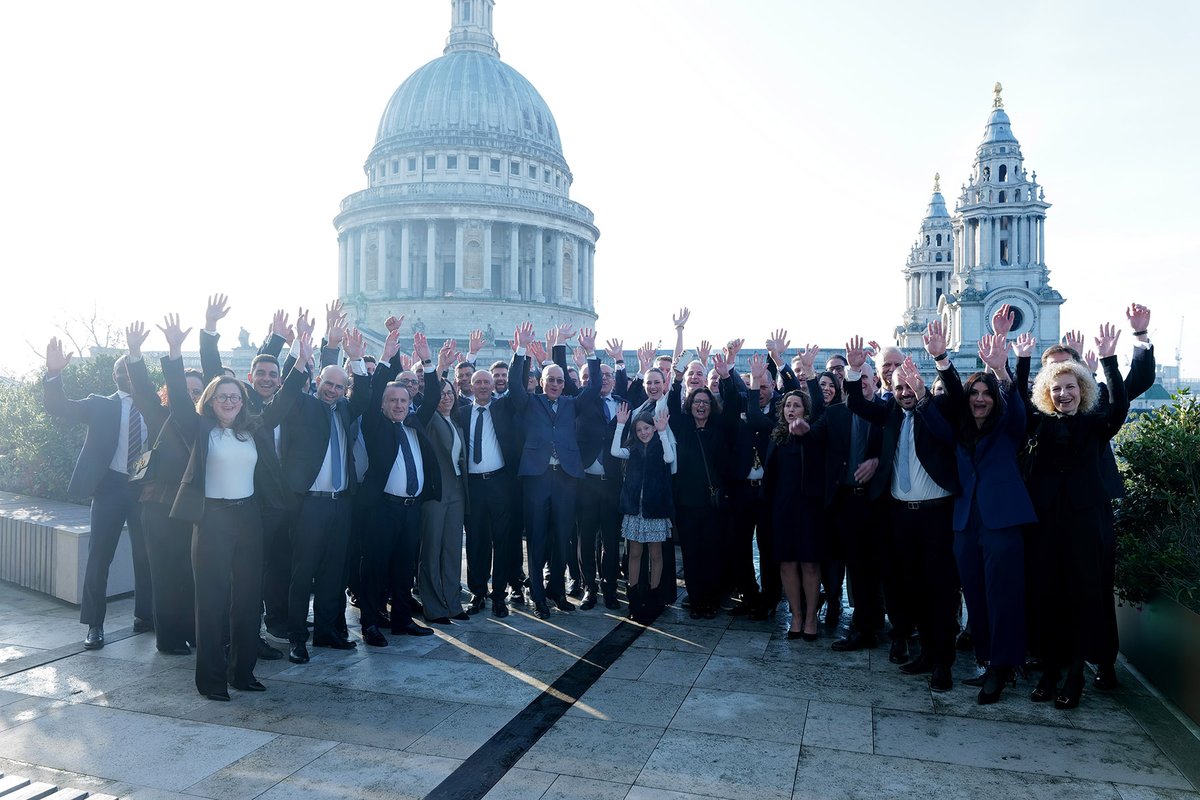 London Stock Exchange tweet media
