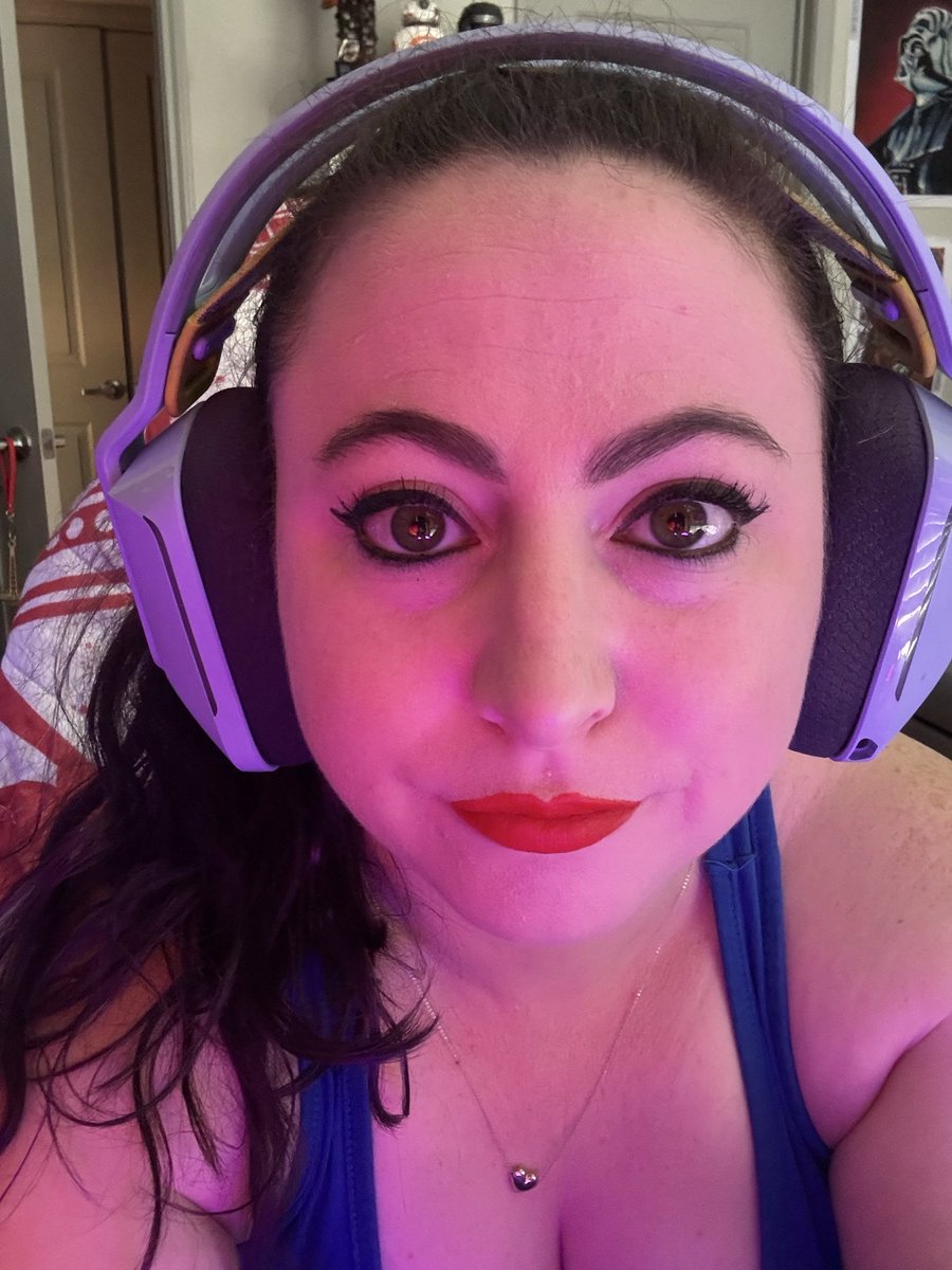 🚨LIVE!🚨
Working on a crochet lightsaber order and being tortured by my community with workouts!

Come join the fun! <a href="/Twitch/">Twitch</a> <a href="/kick/">KICK</a> #crochet #lightsaber

💜 twitch.tv/jedimickeyy
💚 kick.com/jedimickeyy