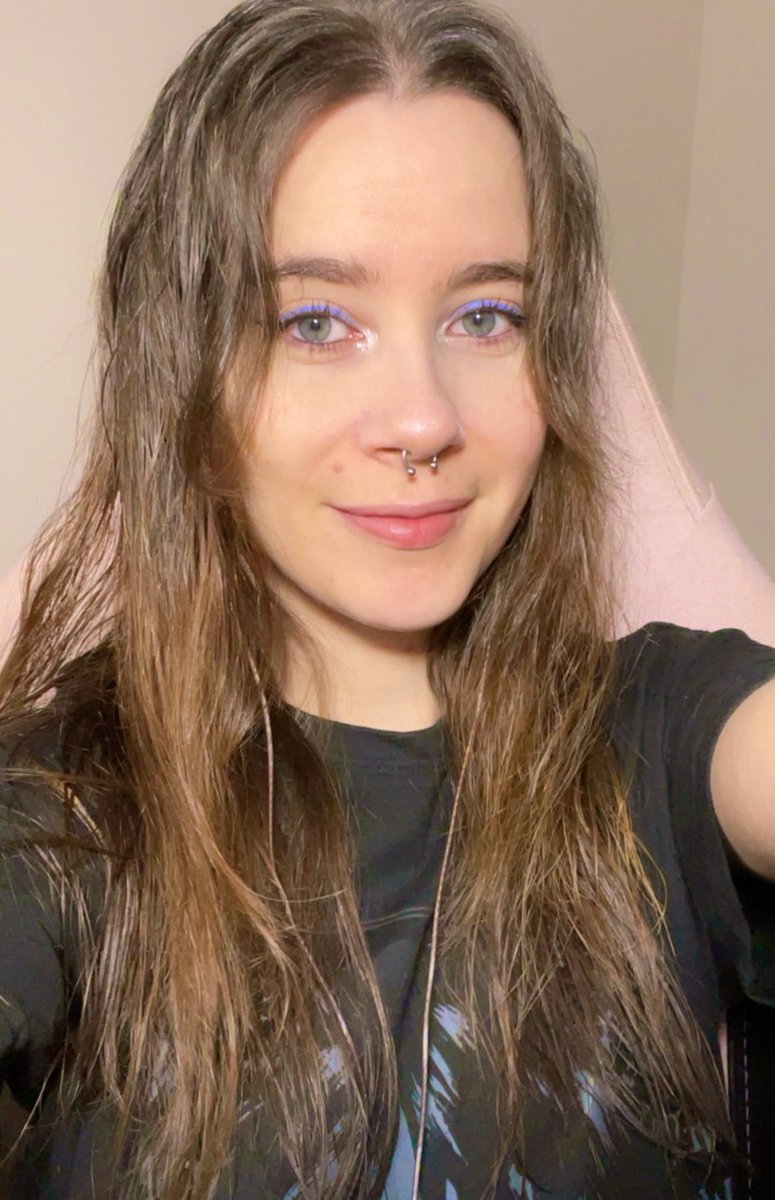 WhiteMuser tweet media