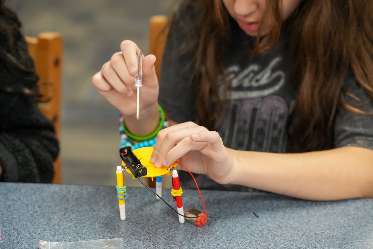 Boys&GirlsClubNashua tweet media