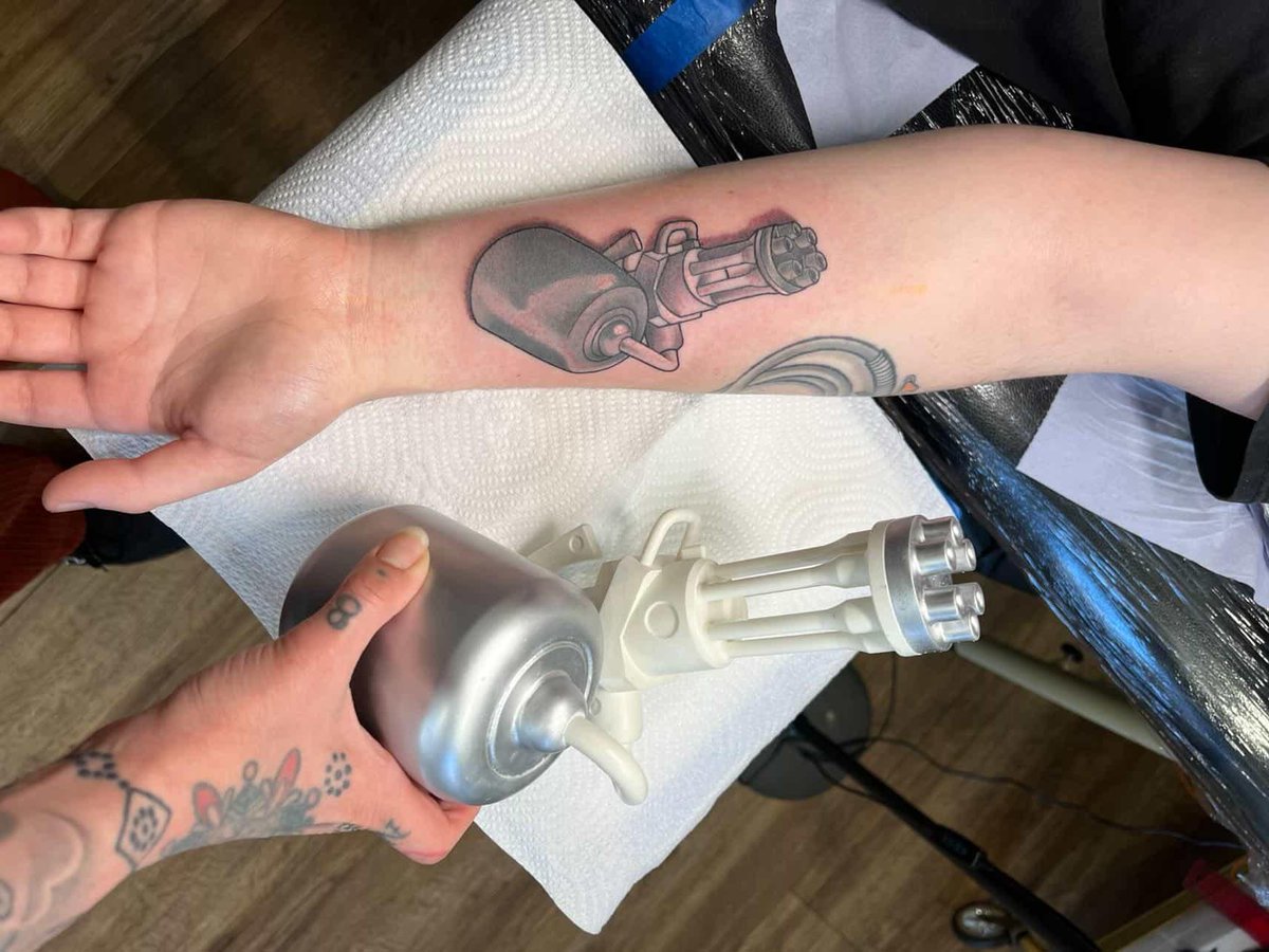 Cheesy Left tweet media