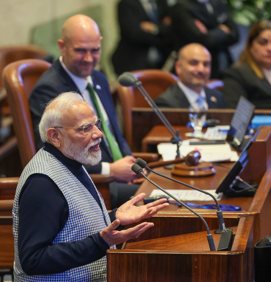 airnewsalerts's tweet image. PM @narendramodi shares glimpses from the Knesset.

@PMOIndia | @MEAIndia | @indemtel | @netanyahu #PMModiIsraelVisit | #IndiaIsrael |