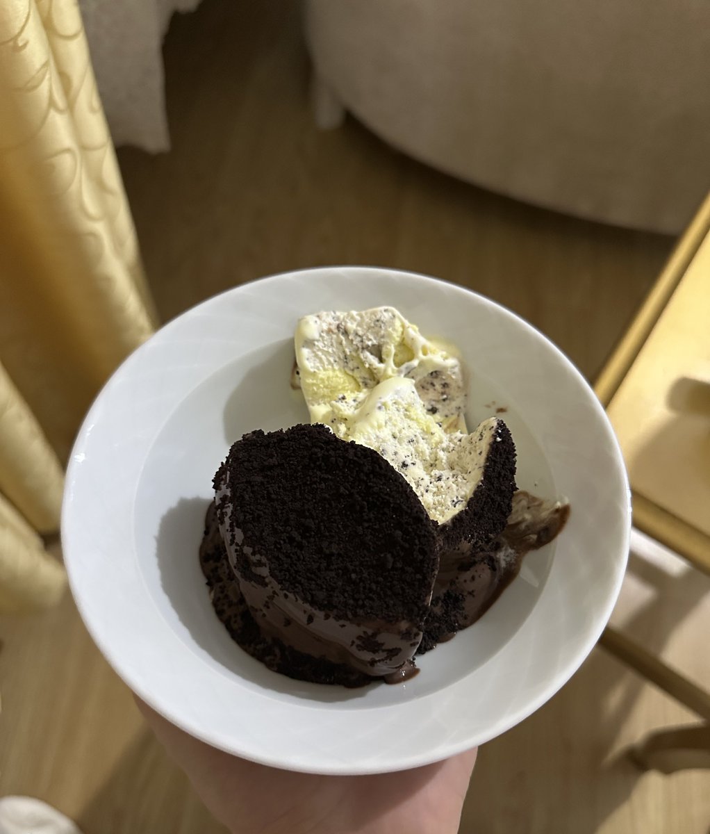 birgulcapkan's tweet image. Algida naptın senn🫠😍 #spoonful #algida